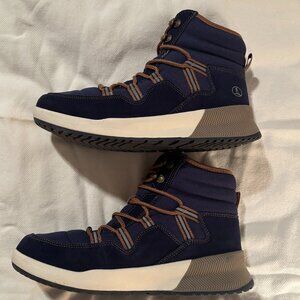 LANDS' END LACE UP CHUKKA BOOTIES